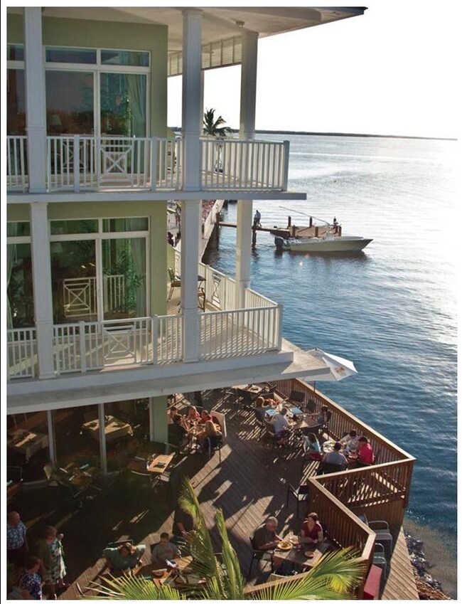 balcony_deck