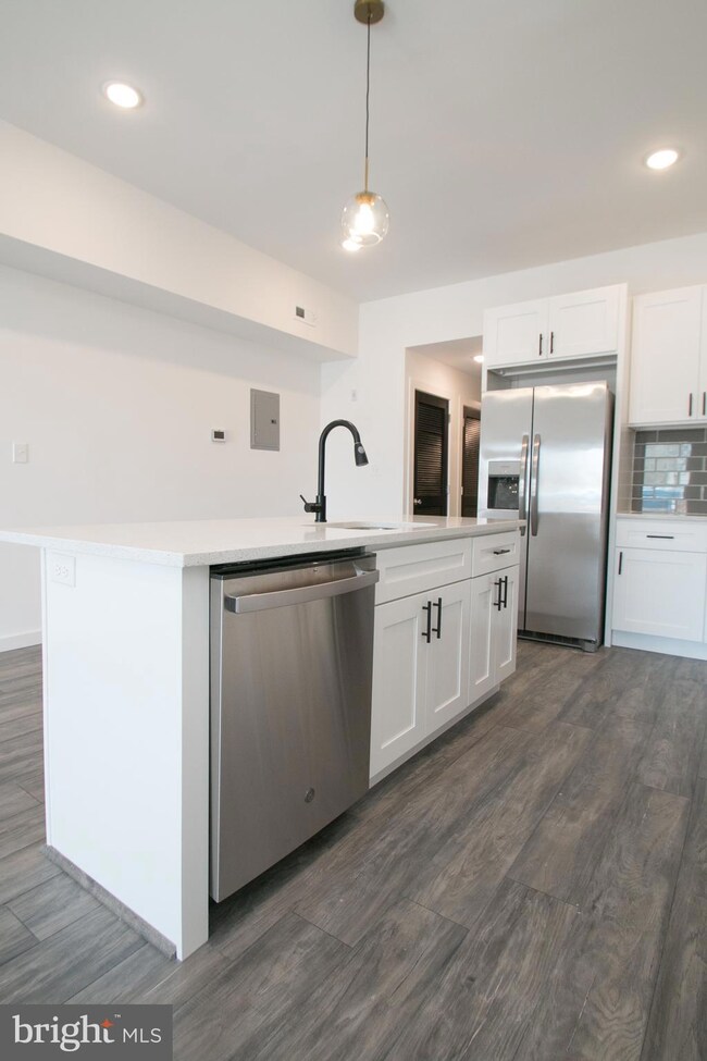 21 N Farson St unit 4, Philadelphia, PA 19139 - photo 4