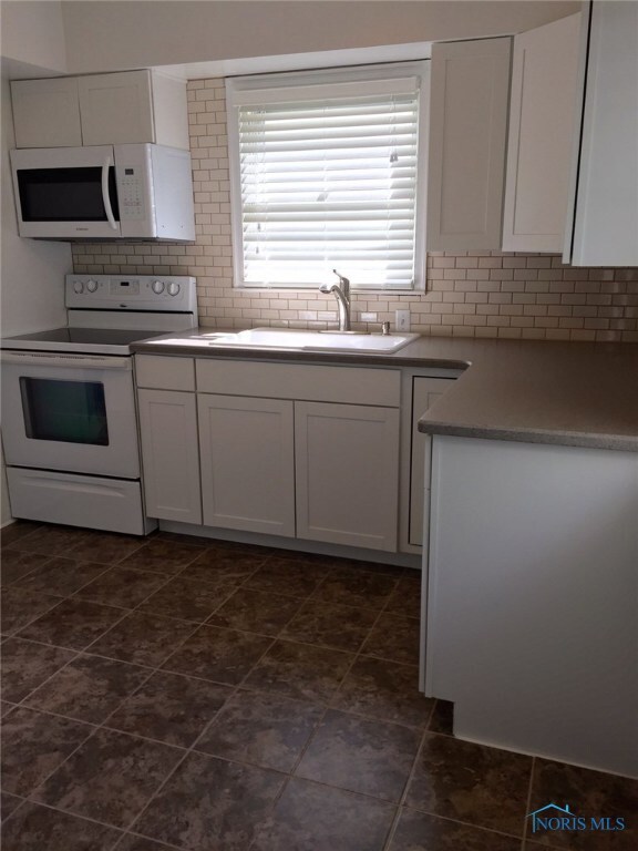 2625 Gracewood Rd, Toledo, OH 43613 - photo 4