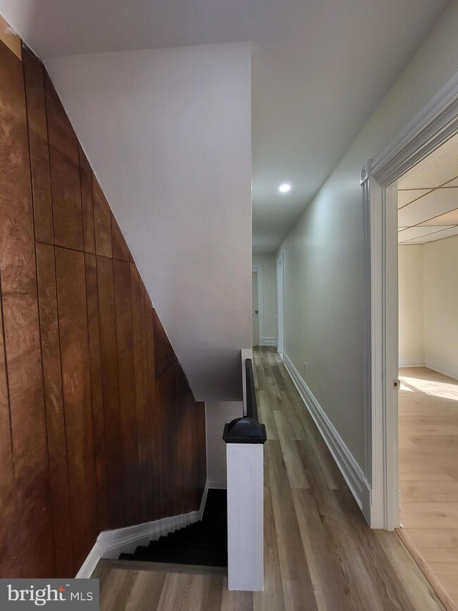 401 N 12th St, Reading, PA 19604 - photo 7