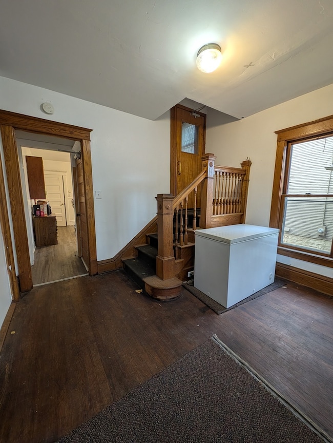 226 W Locust St, Dekalb, IL 60115 - photo 2