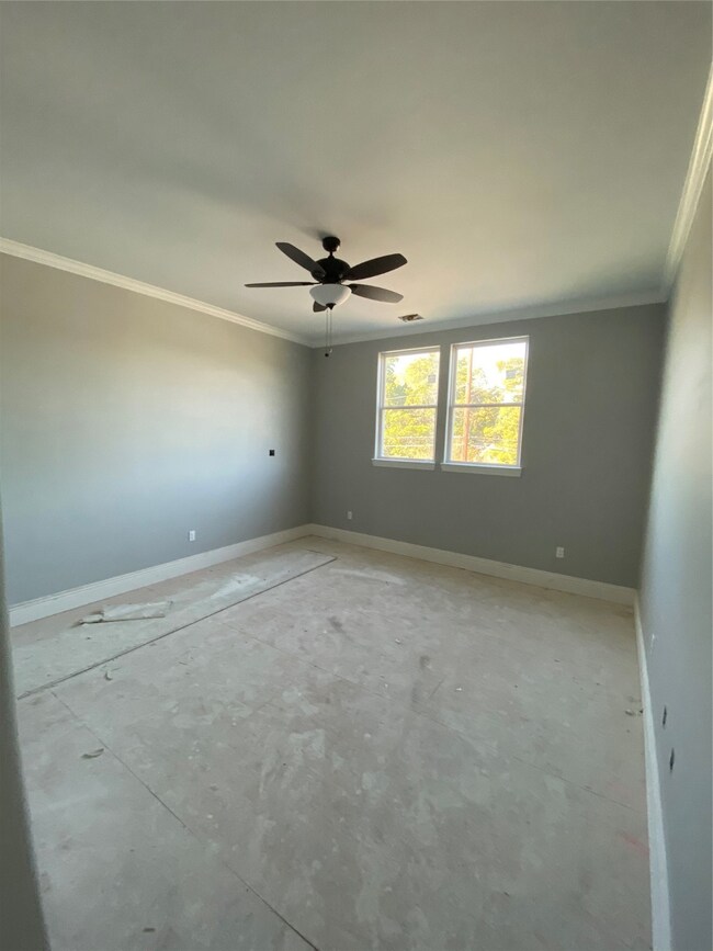 120 Palmyra St, Houston, TX 77022 - photo 7