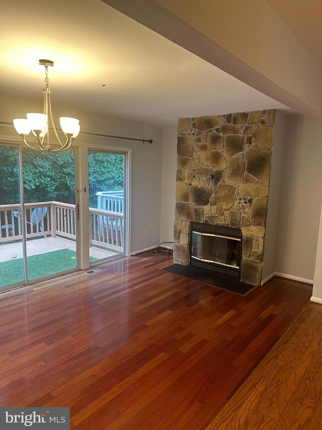 3816 Wildlife Ln, Burtonsville, MD 20866 - photo 4