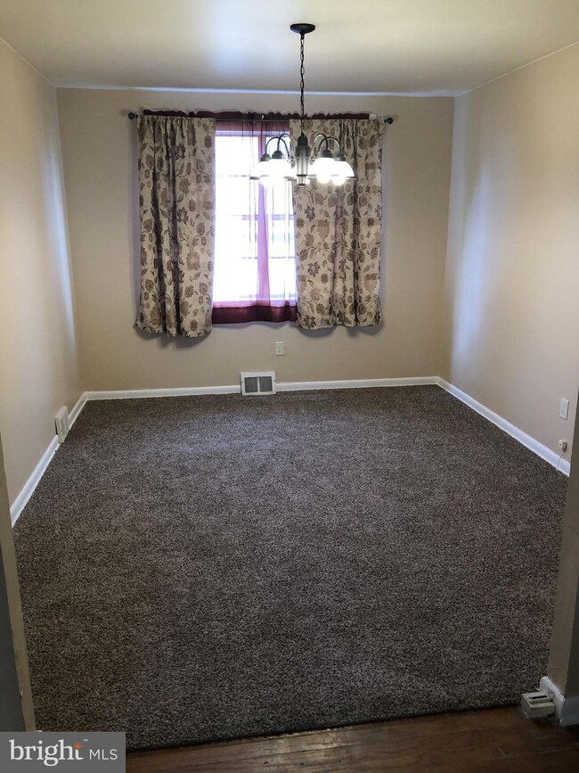 137 Pulaski St, Pottstown, PA 19464 - photo 7