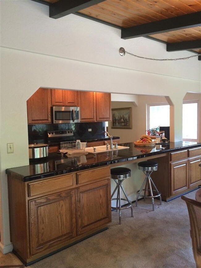 405 Sky Crest Dr, Grants Pass, OR 97527 - photo 7