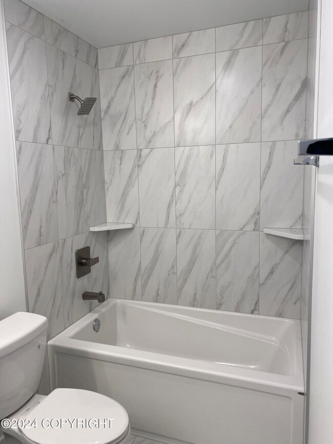 5771 W Kranberry Ln unit C, Wasilla, AK 99623 - photo 7