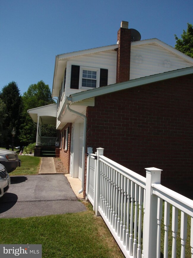 16708 Buford Dr, Williamsport, MD 21795 - photo 7