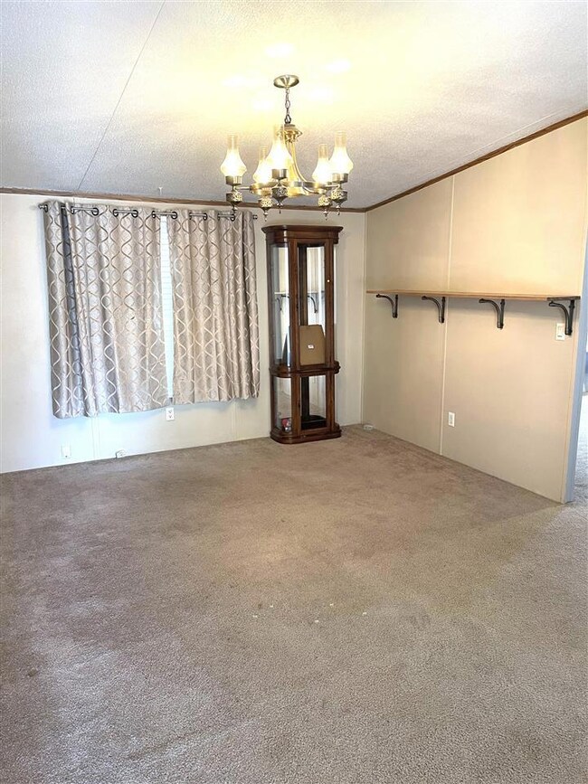 This area can be used as a second living or an off