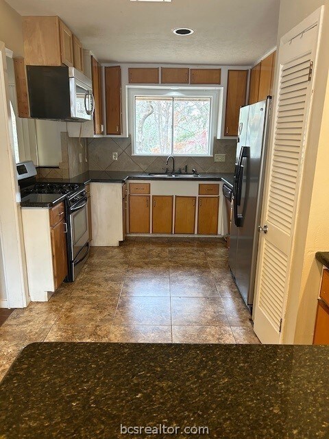 1005 Arboles Cir, College Station, TX 77840 - photo 5