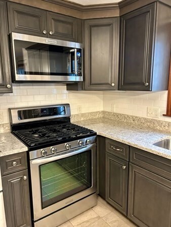 184 Safford St unit 1, Quincy, MA 02170 - photo 3