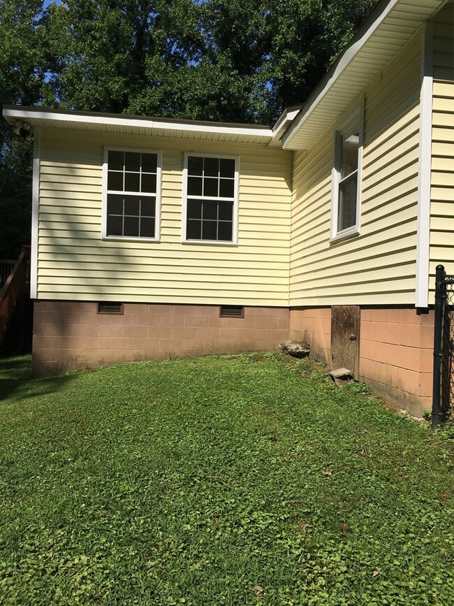 3804 Edwards Cir SE, Dalton, GA 30721 - photo 3