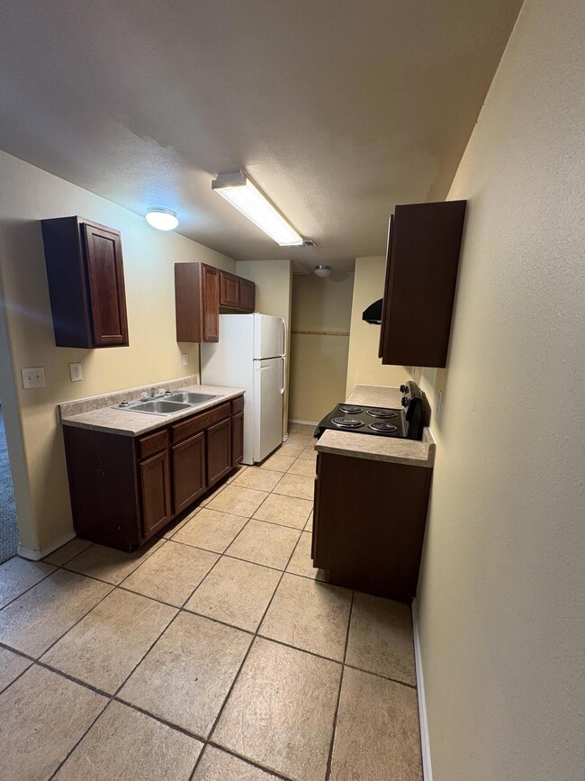 717 43rd St unit 719, Lubbock, TX 79404 - photo 4