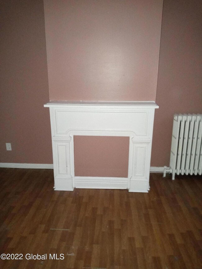 299 2nd St, Albany, NY 12206 - photo 2