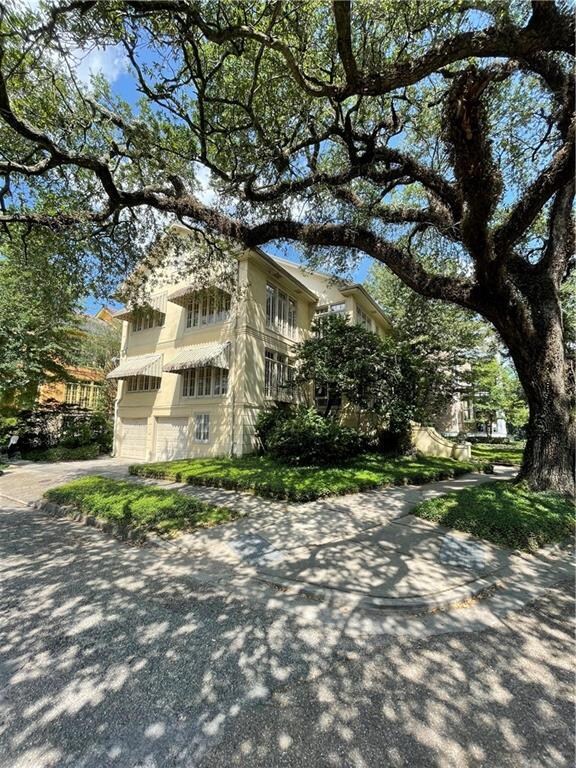 5131 Saint Charles Ave, New Orleans, LA 70115 - photo 2