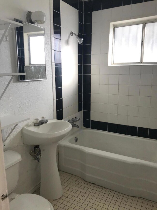 7824 Santa Maria Rd, El Paso, TX 79915 - photo 4