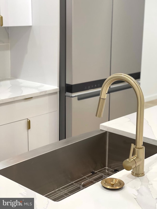 5215 Locust St, Philadelphia, PA 19139 - photo 5