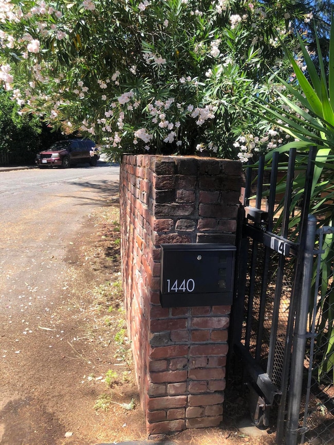 1440 Sonoma St, Redding, CA 96001 - photo 7