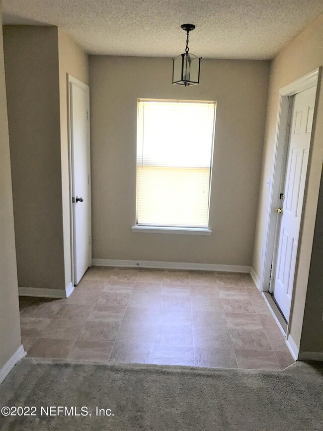 4627 Crib Ct, Jacksonville, FL 32210 - photo 3