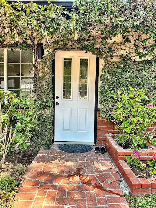 4874 Excelente Dr, Woodland Hills, CA 91364 - photo 2