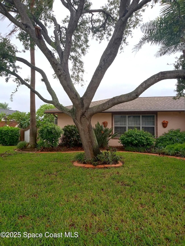 5 BEDROOMS & 3 BATHS IN INDIALANTIC!