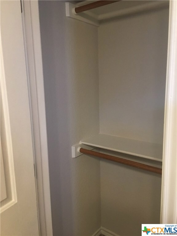 1801 Pearce Ct, San Marcos, TX 78666 - photo 7