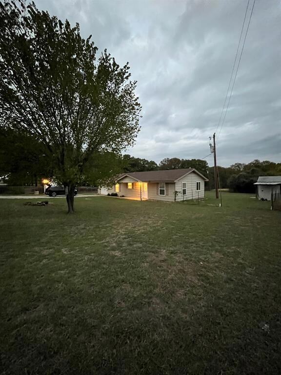 236 Thomas Len Rd, Azle, TX 76020 - photo 2