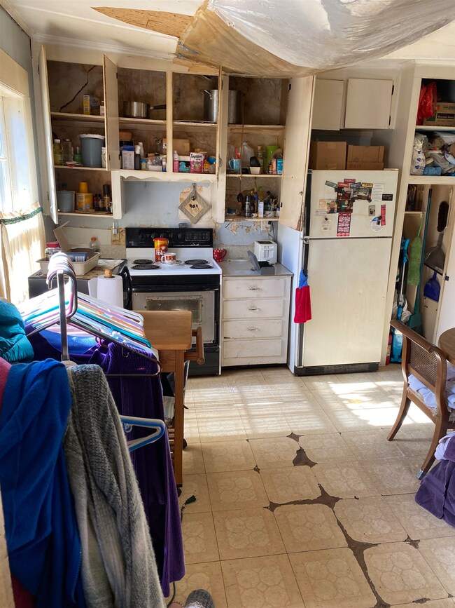 11 Hanover St, Concord, NH 03301 - photo 5