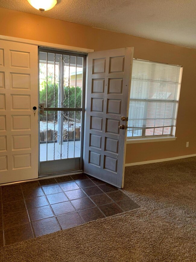 1836 Jack Nicklaus Dr, El Paso, TX 79935 - photo 7