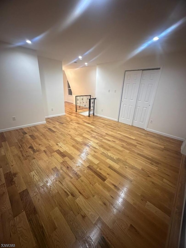 192 Fairview Ave unit 3, Jersey City, NJ 07304 - photo 3