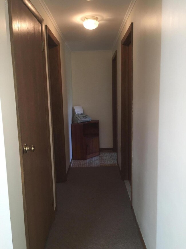 138 Eisenhower Dr, Lords Valley, PA 18428 - photo 5