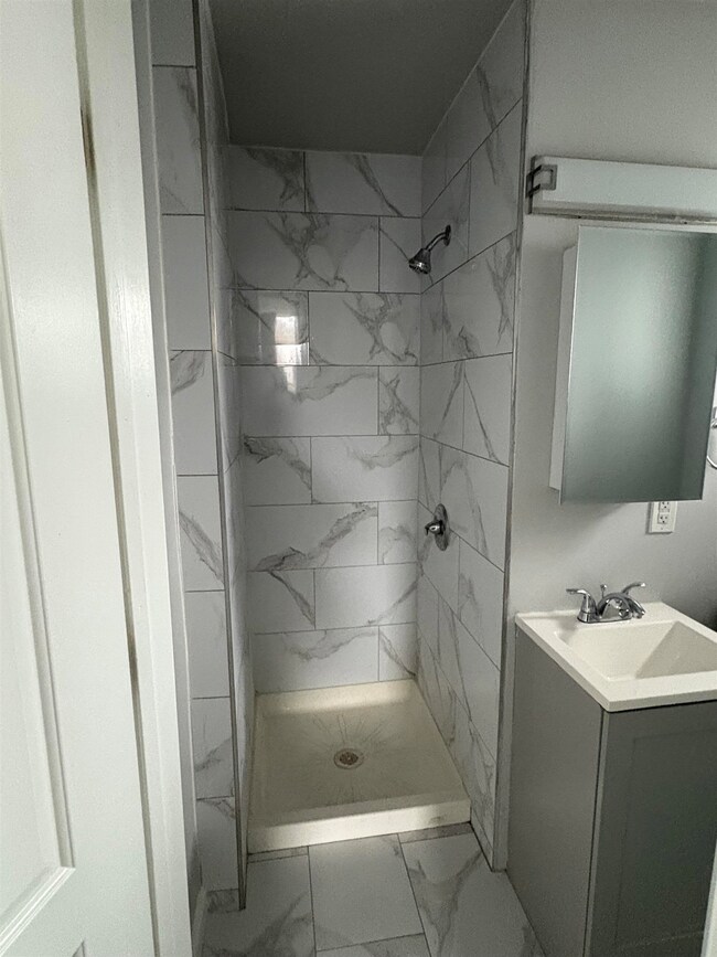 17 Teaneck Rd unit 3A, Ridgefield Park, NJ 07660 - photo 4