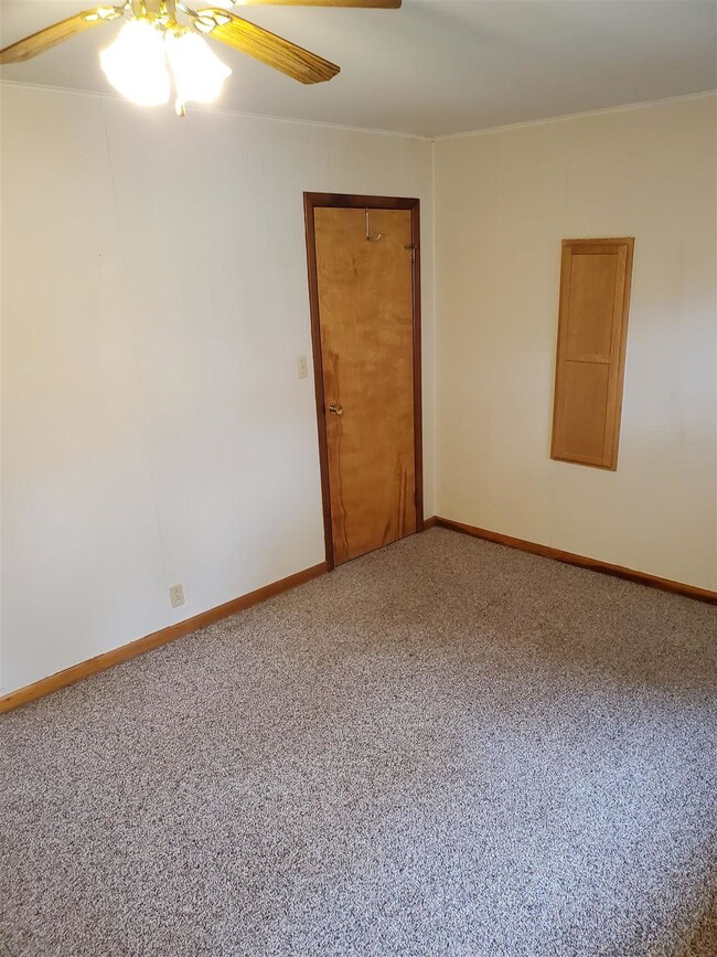 128 E Monroe St, Princeton, IN 47670 - photo 7