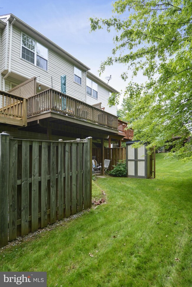 13116 Shamrock Glen Dr, Germantown, MD 20874 - photo 4