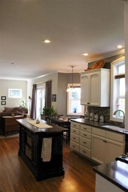 2462 Greenfield Ct, Medford, OR 97504 - photo 5