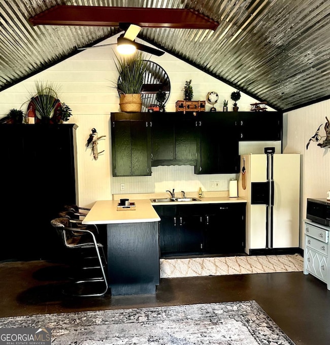 201 Lakeshore Dr, Eatonton, GA 31024 - photo 2