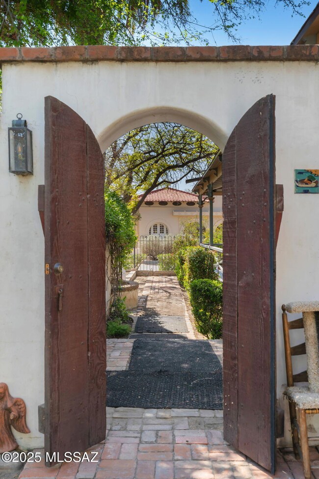 297 N Main Ave, Tucson, AZ 85701 - photo 5