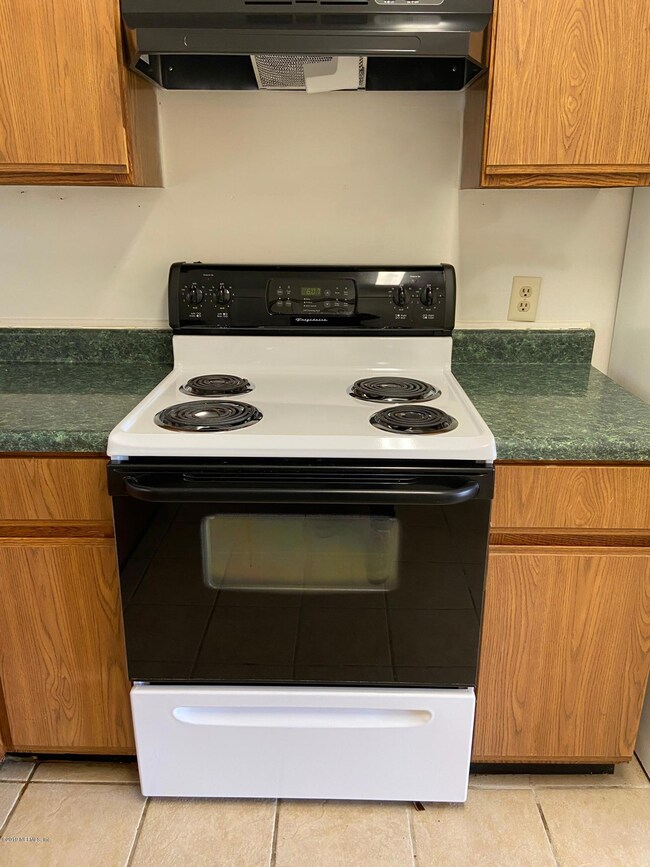 6405 Cooper Ln unit 2, Jacksonville, FL 32210 - photo 3