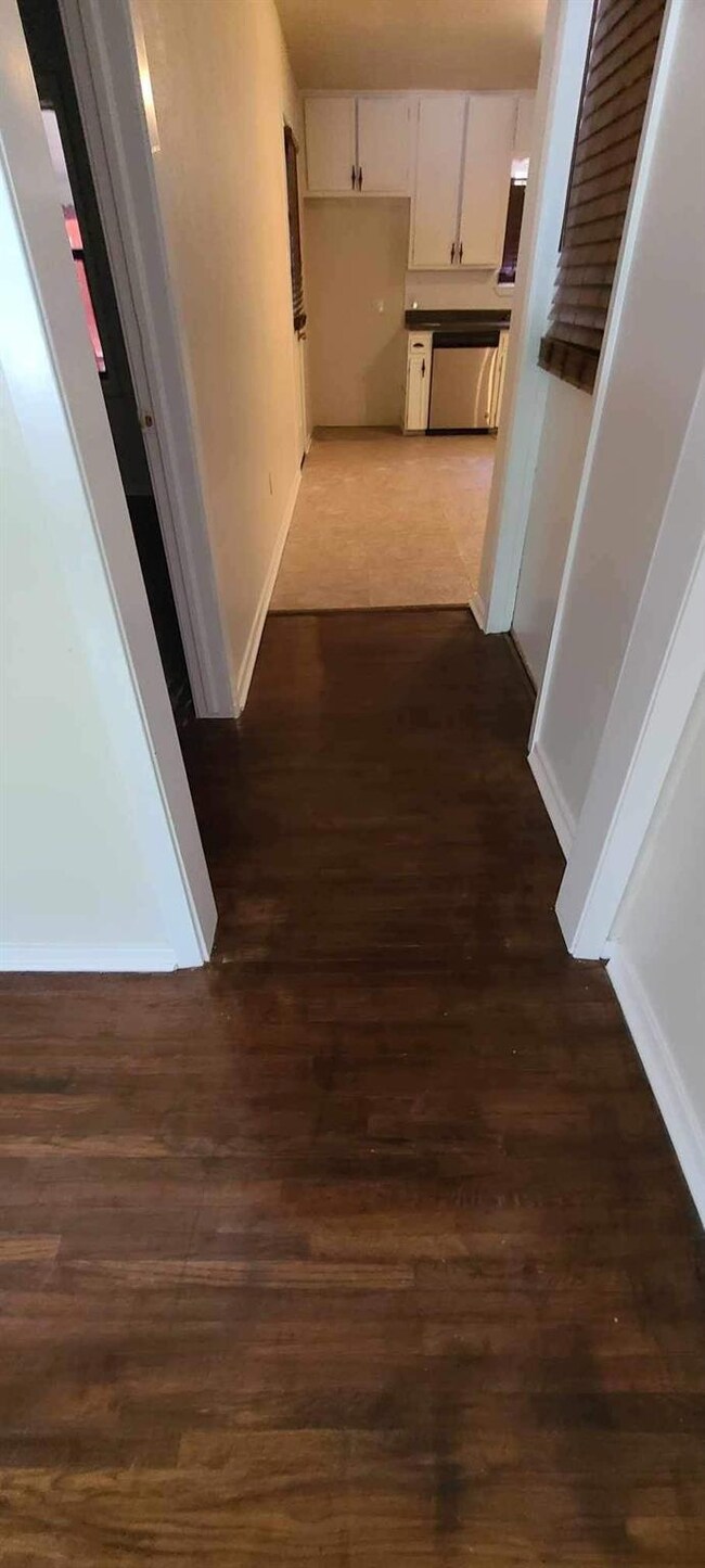 872 Sandell Dr, Fort Worth, TX 76108 - photo 2