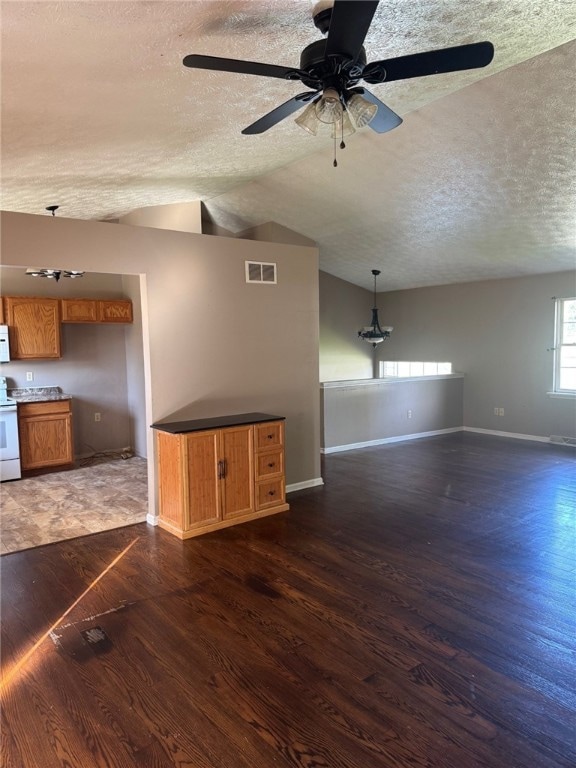 713 Gardner Stop Rd, New Castle, PA 16101 - photo 5