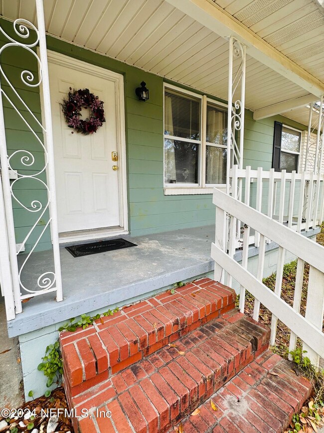 5061 Chadroe Rd, Jacksonville, FL 32210 - photo 2