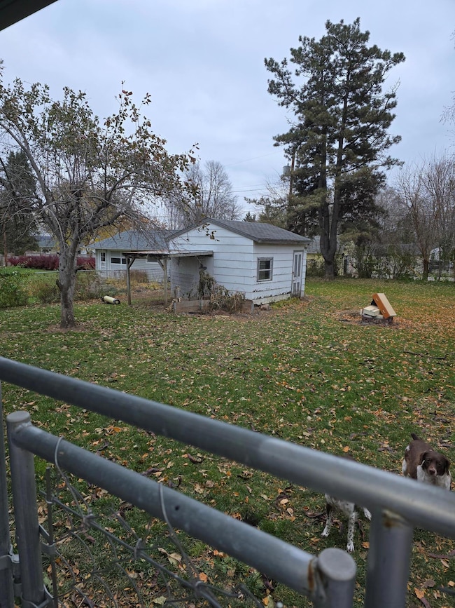 137 Burnside Ave N, Red Wing, MN 55066 - photo 4