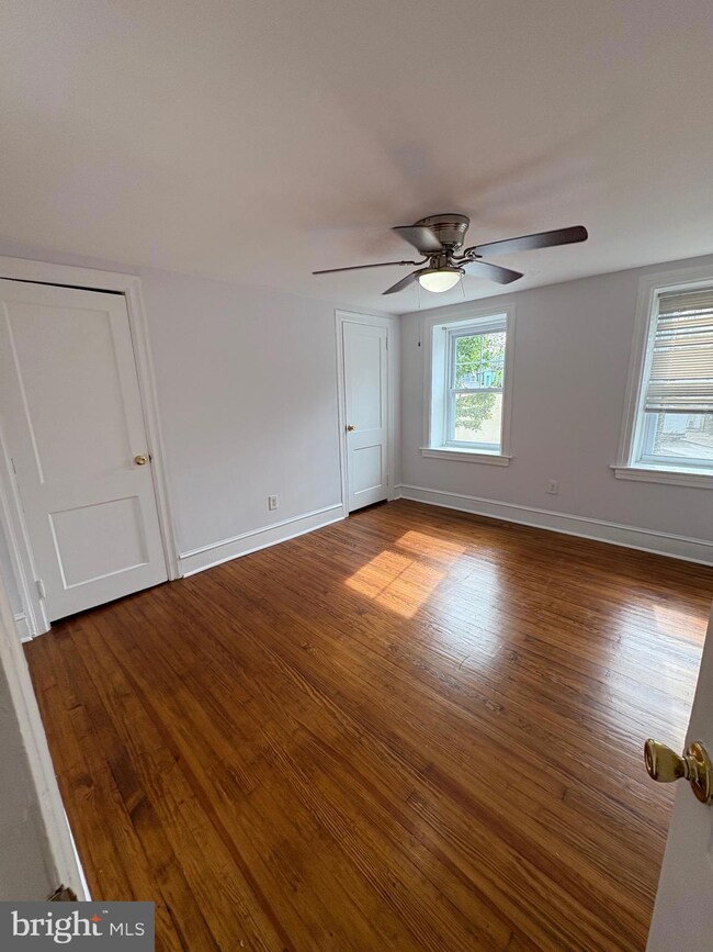116 Grape St unit 4, Philadelphia, PA 19127 - photo 4