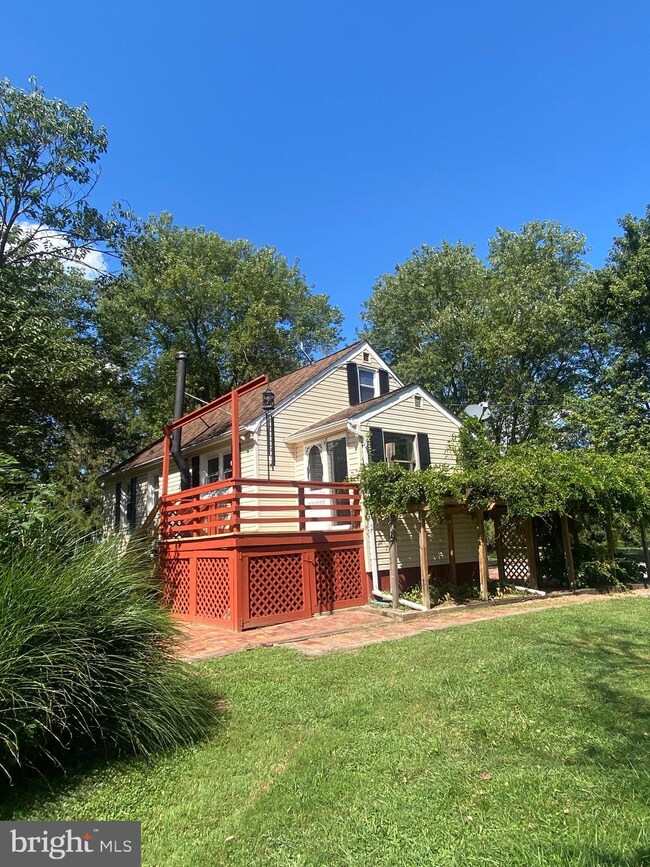 9037 Old Court Rd, Windsor Mill, MD 21244 - photo 3