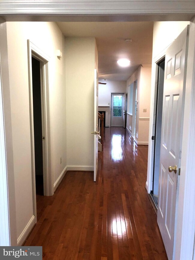 124 Providence Ln, Lansdale, PA 19446 - photo 3