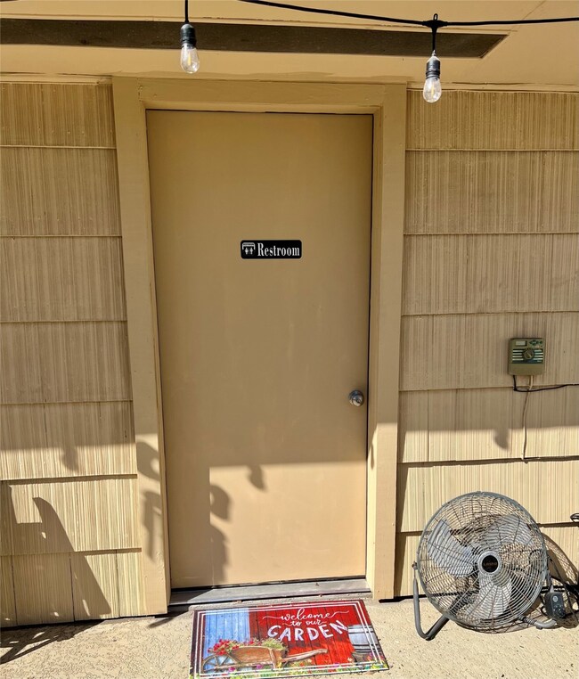 5507 Libbey Ln, Houston, TX 77092 - photo 6