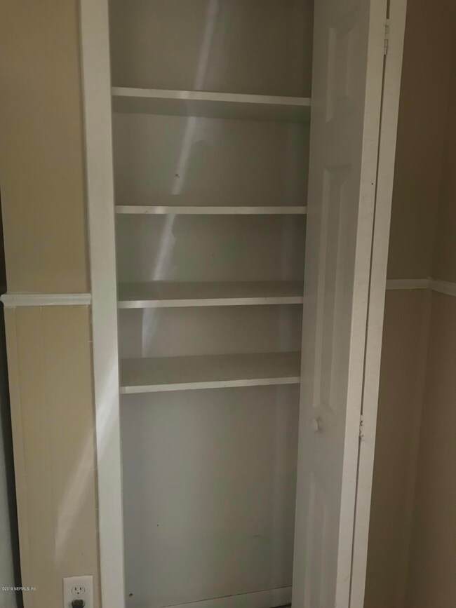 2147 Retaw St, Jacksonville, FL 32210 - photo 6