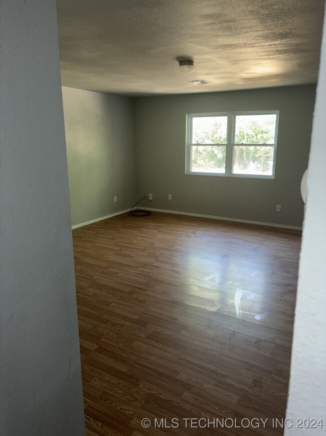 591 W 149th St S, Glenpool, OK 74033 - photo 7