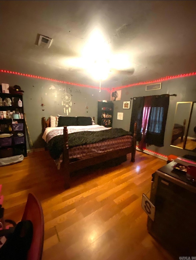 1801 Bishop Warren Dr, Little Rock, AR 72204 - photo 6