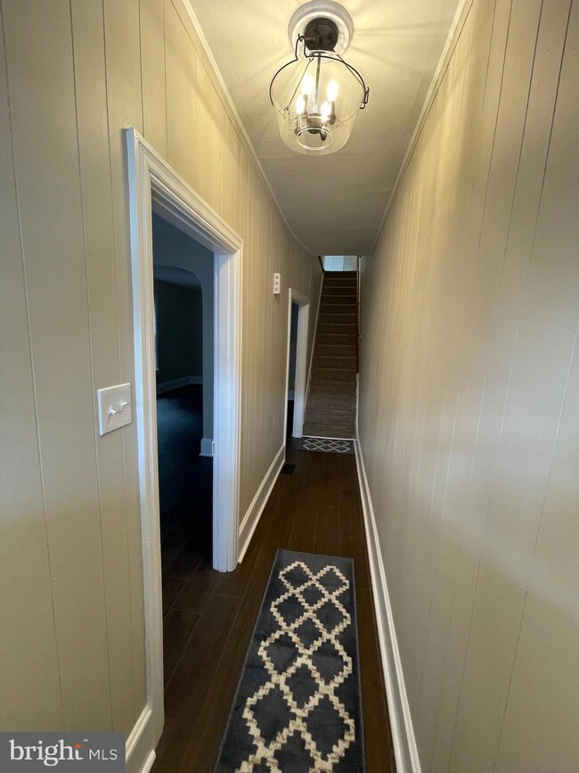 337 W High St, Womelsdorf, PA 19567 - photo 6