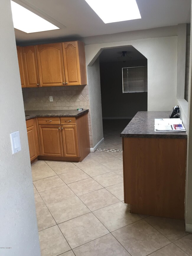 8108 E Nicaragua Dr, Tucson, AZ 85730 - photo 2